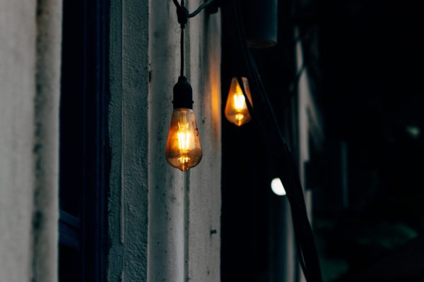 Timeless Elegance: Brass and Ceramic Wall Lamp