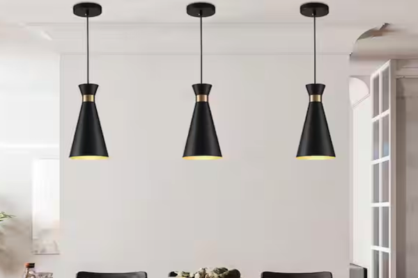Modern Minimalist Black Pendant Light: Sleek and Stylish Illumination