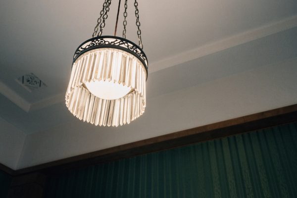 Exquisite Chandelier Lighting for Luxurious Living Rooms